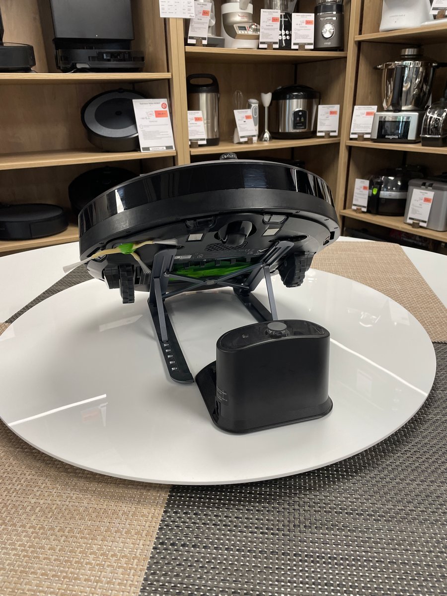 aspirateur-robot-irobot-i7-3.jpg