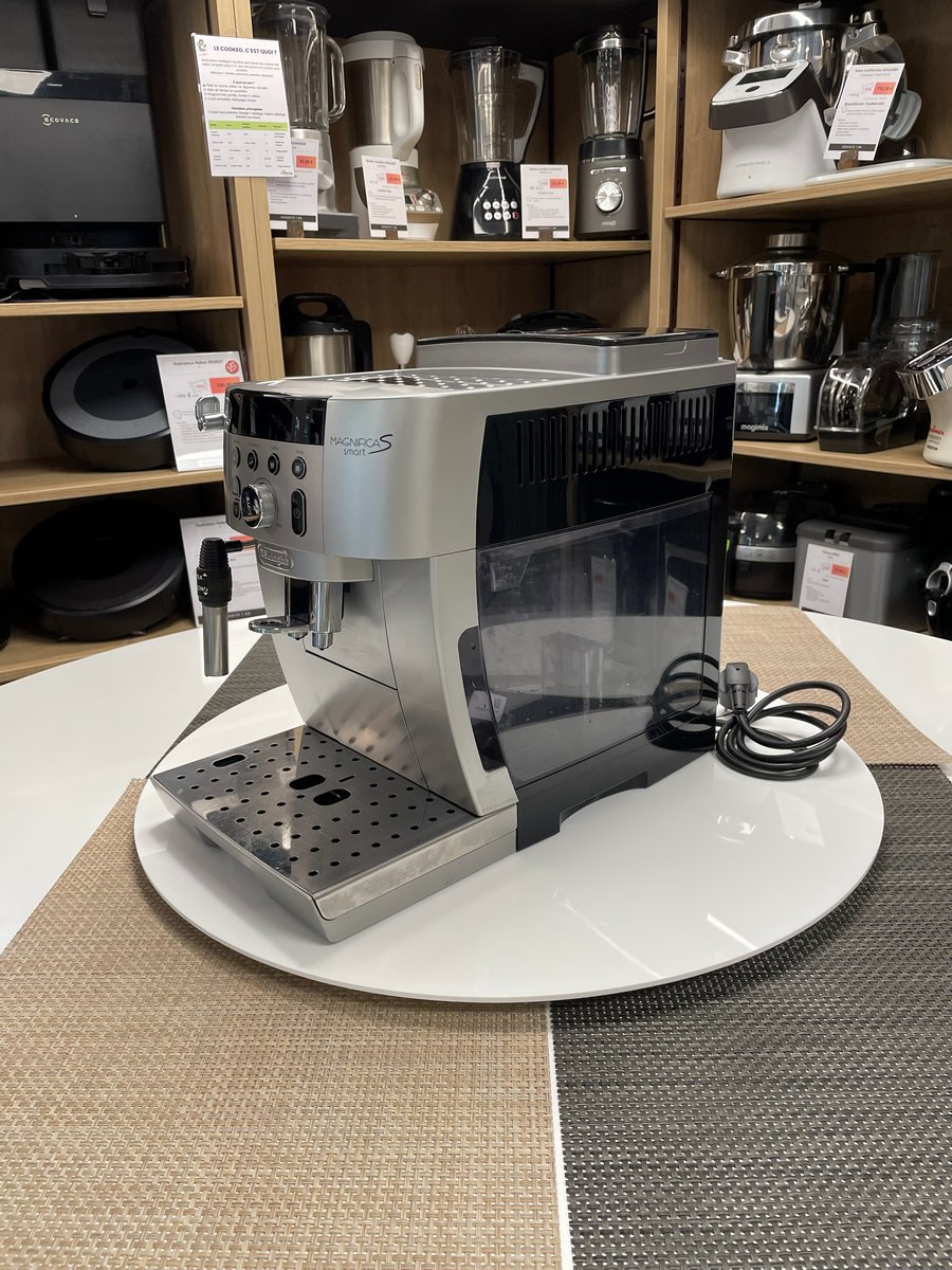 machine-a-grains-delonghi-magnifica-s-feb2533.sb-2.jpg